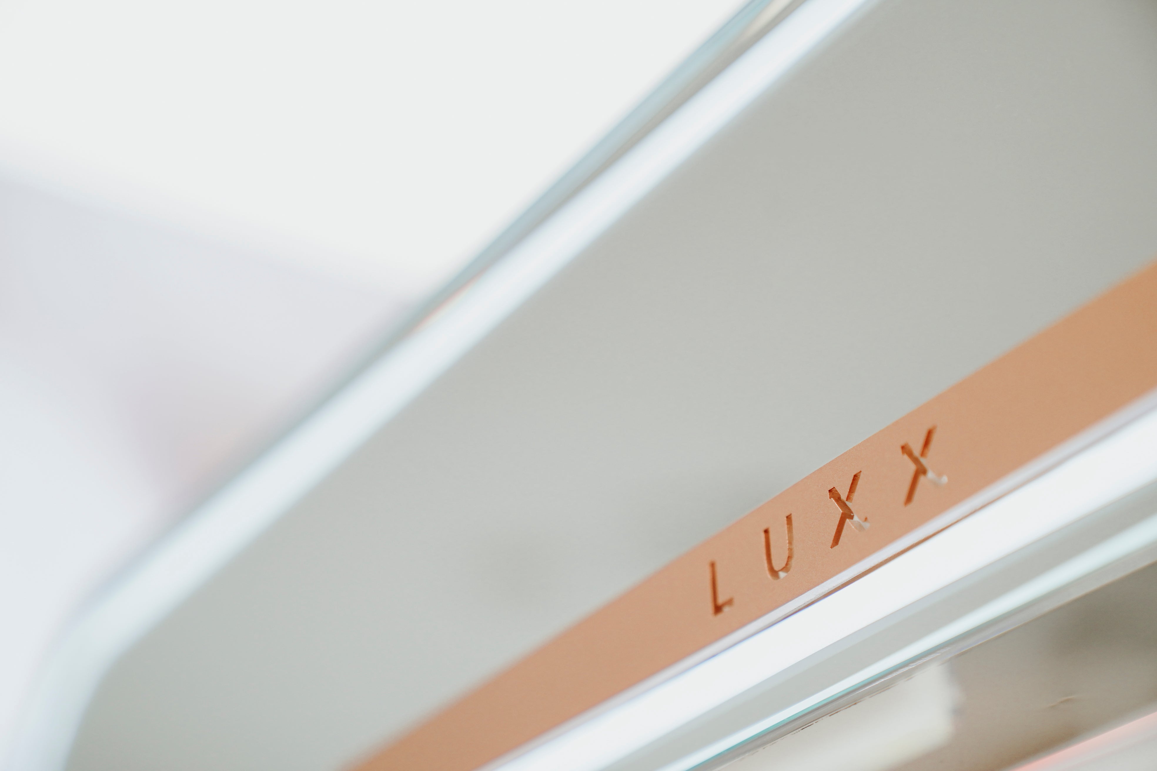 Achieve Any Style with a Hot Air Styler - Luxx